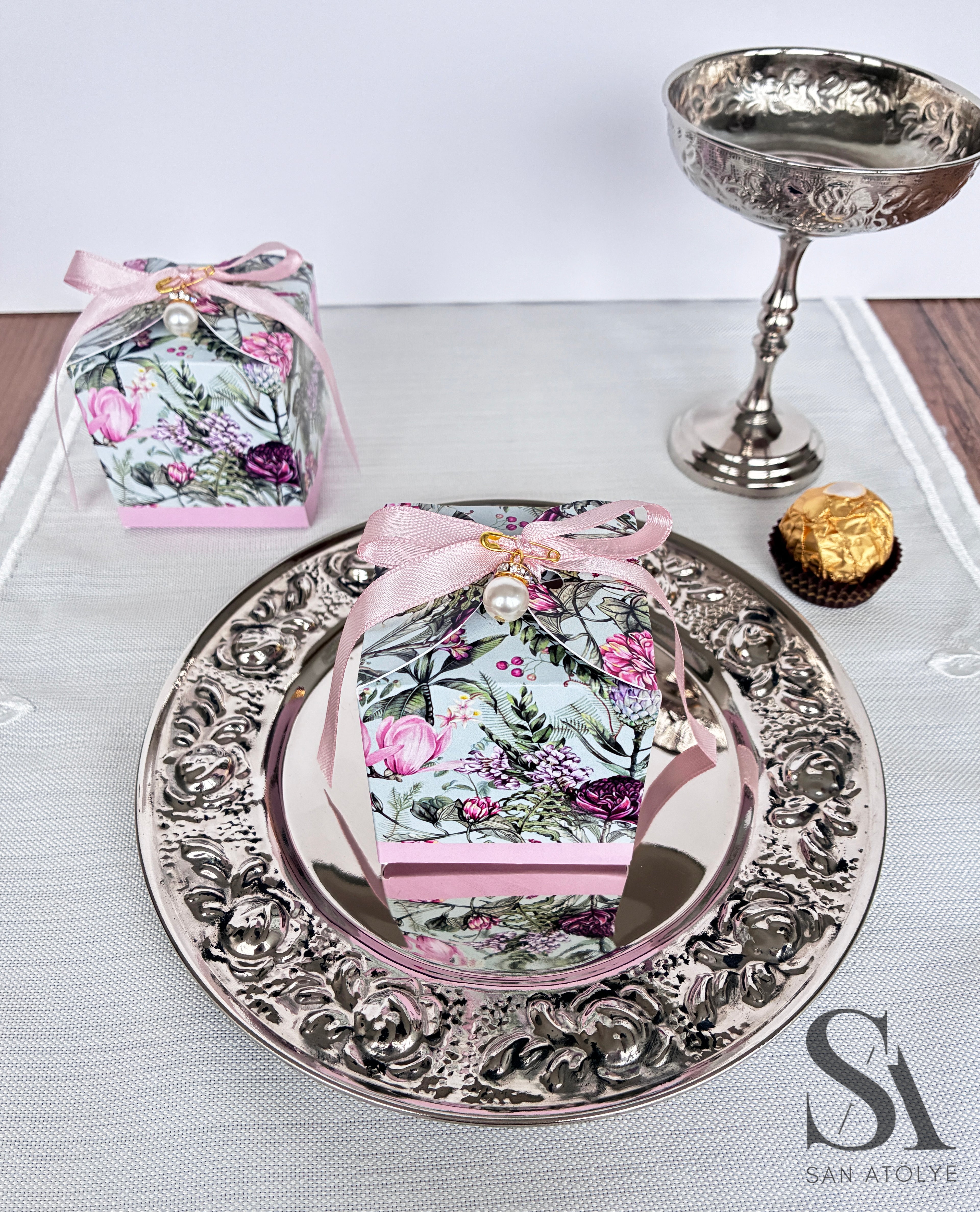 Pink Peony Floral Hediyelik Kutu