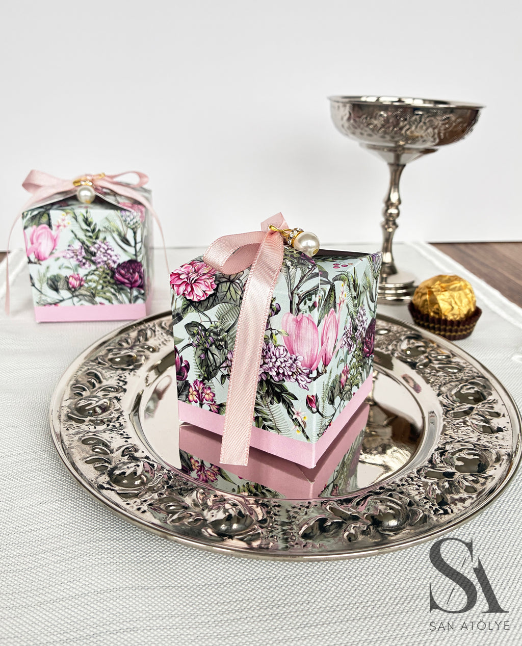 Pink Peony Floral Hediyelik Kutu