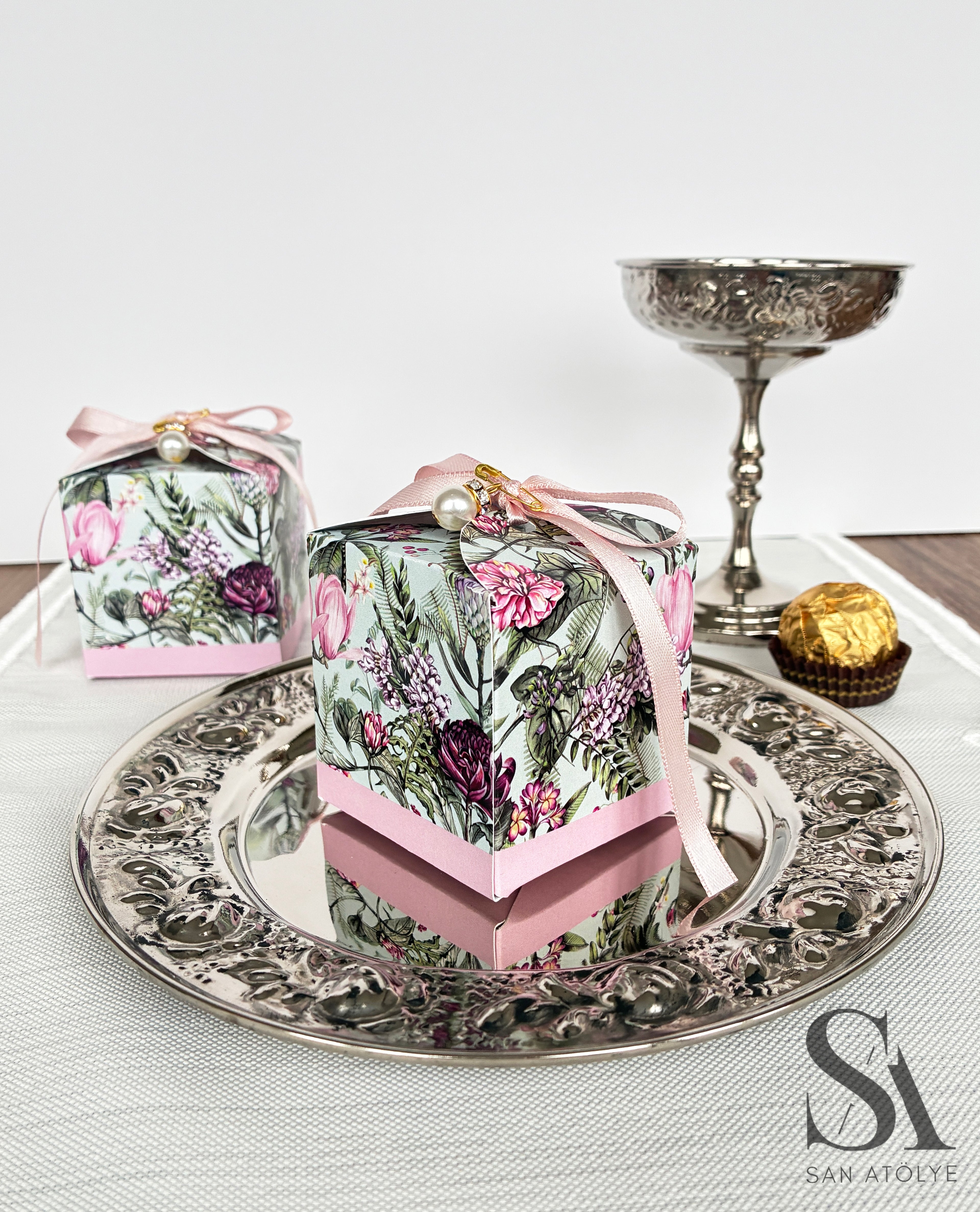 Pink Peony Floral Hediyelik Kutu